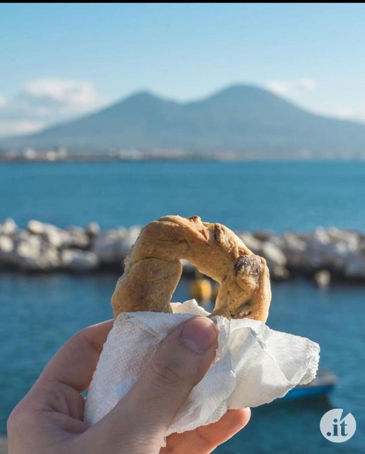 Home Pulcinella Napoli Esterno foto
